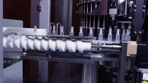 Máquina automática de inspección de jeringas precargadas