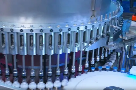 Máquina automática de inspección de ampollas y viales 